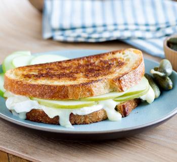 Baked Brie Grilled Cheese Sandwich Recipe