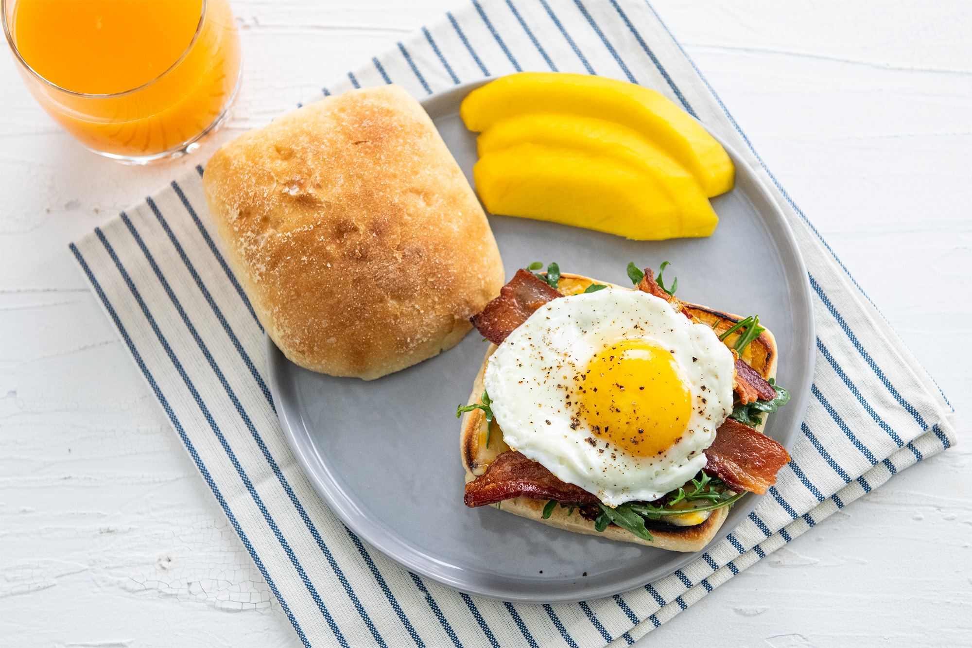 Maple-Bacon Breakfast Sandwich 