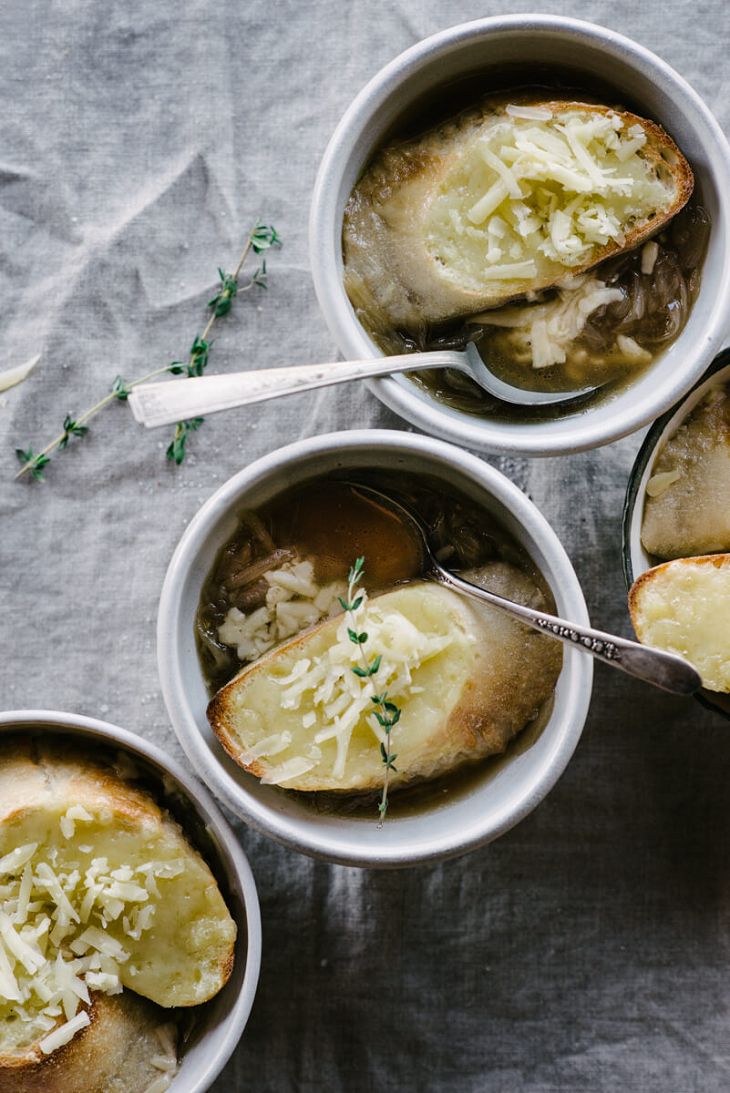 Estate Mob Rejse French Onion Soup With Red Wine | La Brea Bakery