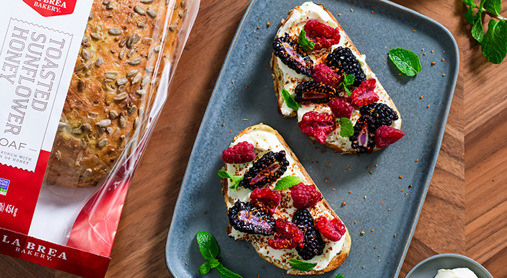 Marscapone-Berries-ChiliSalt-Crostini-Toasted-Sunflower-Honey -Loaf