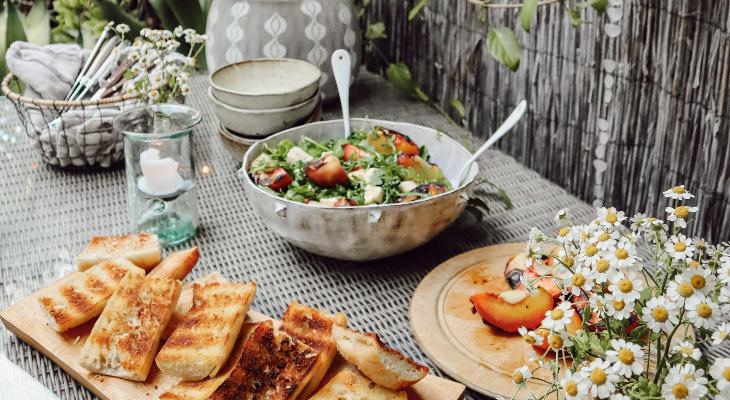 Grilled Peach Salad