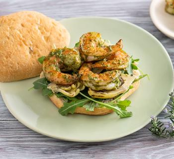 Sandwich of Grilled Pesto Shrimp with Artichoke and Arugula